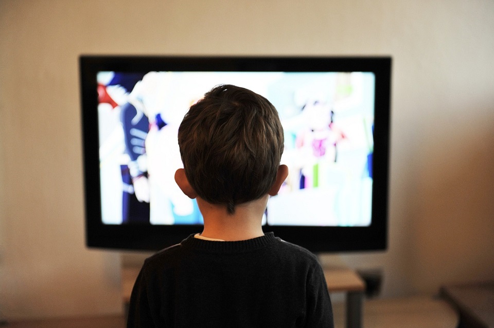 Kako djeca doživljavaju televiziju i kako oglašivači to iskorištavaju