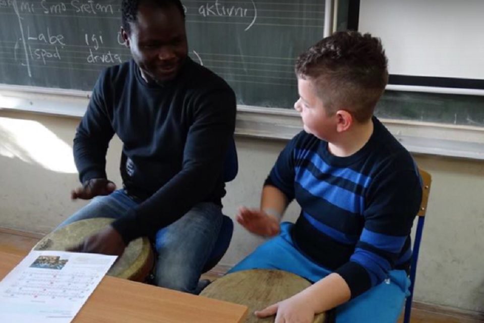 Kratki dječji dokumentarac o nigerijskom azilantu u Hrvatskoj
