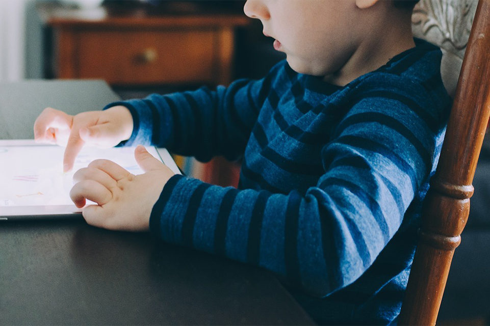 Sigurnost djece na internetu – savjeti za roditelje predškolaca
