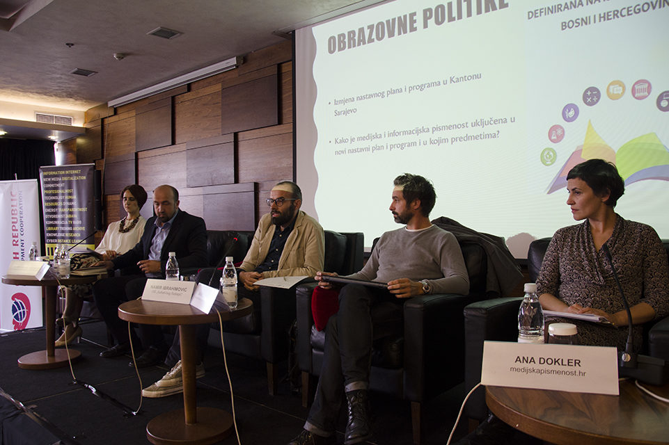 Sarajevska konferencija o ulozi roditelja i nastavnika u medijskom obrazovanju