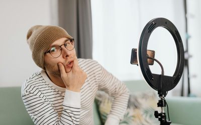 Influenceri i dezinformacije: Što o toj temi reći djeci?