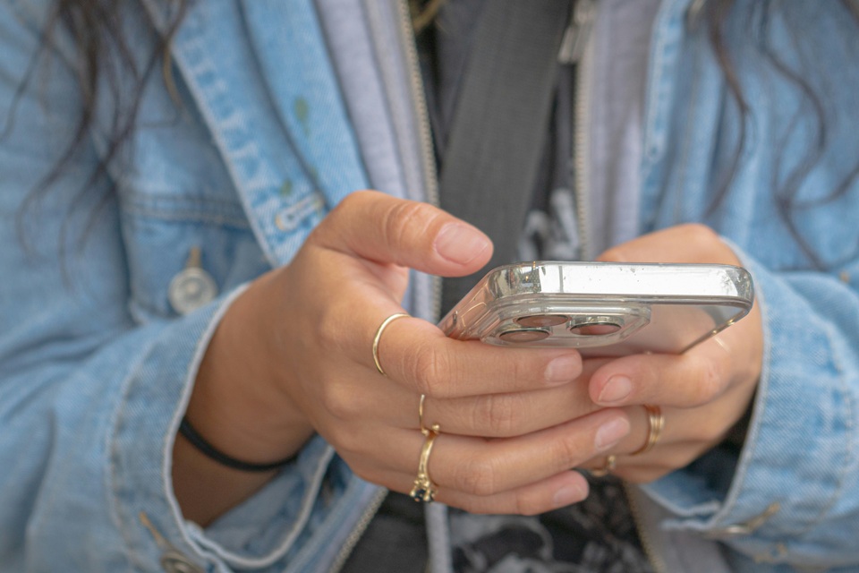 Od rizika do zaštite: Kako se ponašati u online odnosima?